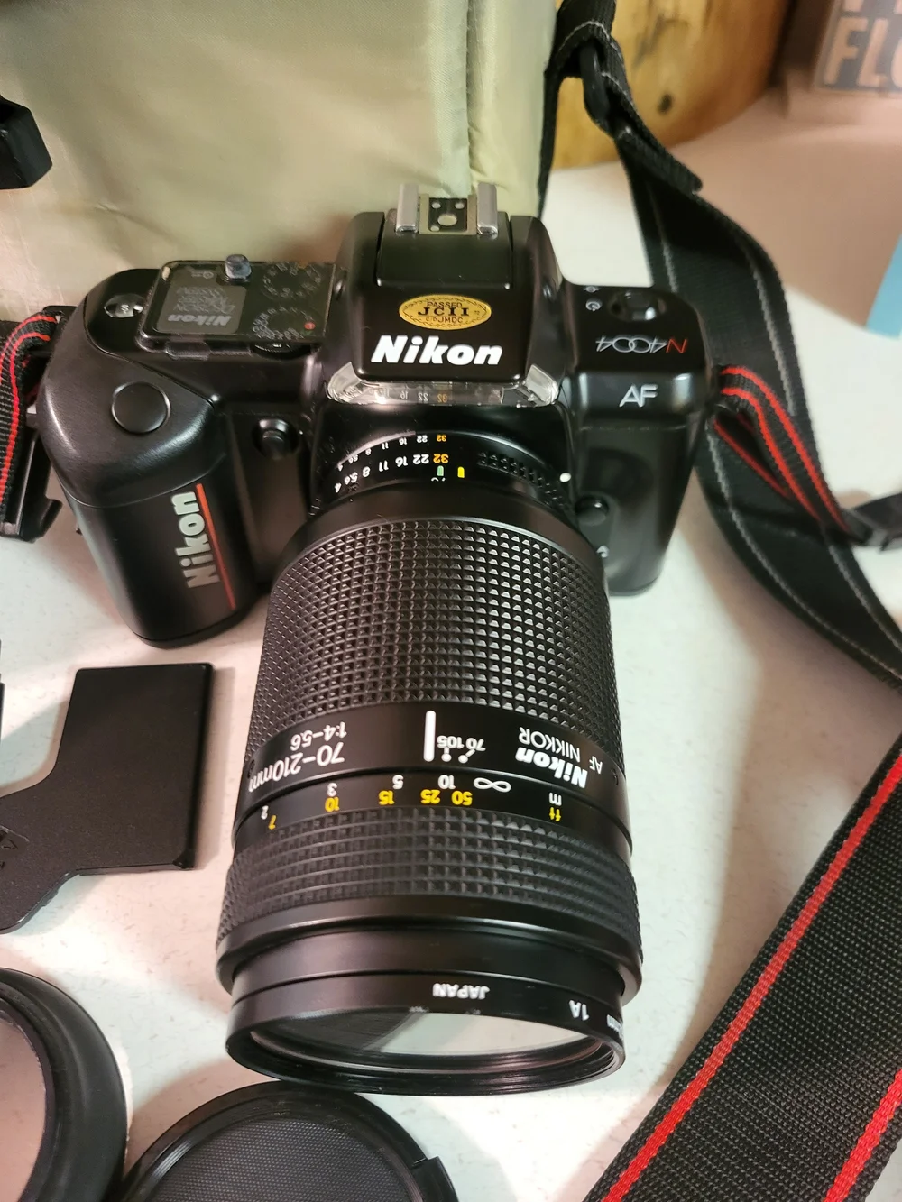 Nikon Black 35mm SLR Camera with 70-210mm Lens and Accessories READ